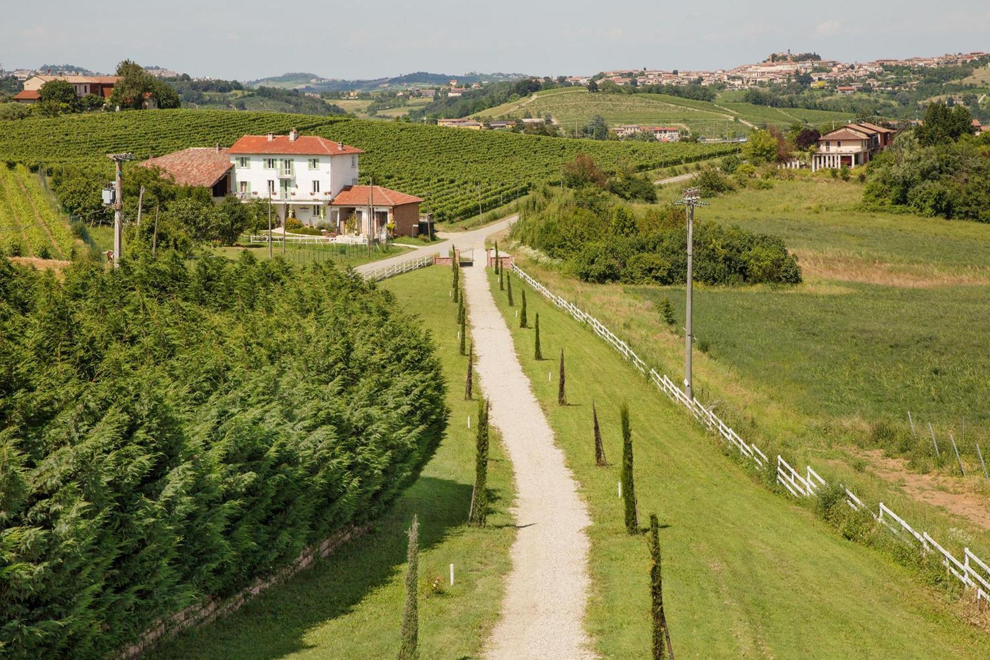 Hotel Notte Nella Botte Vignale Esterno foto